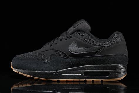 Nike Air Max 1 Black Gum AH8145